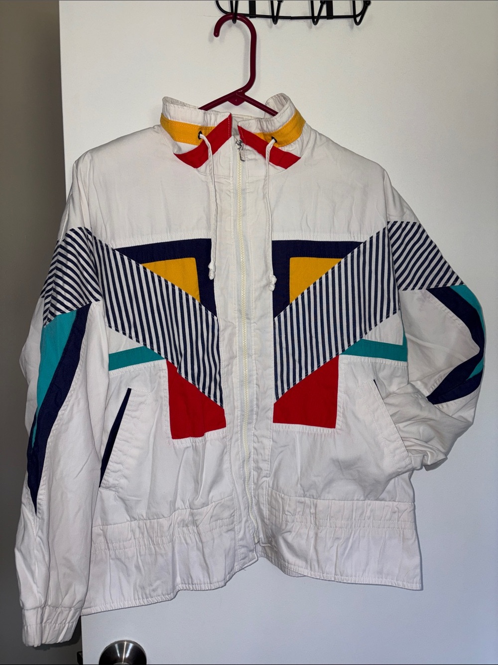 Braetan Vintage White Jacket with Red Accent